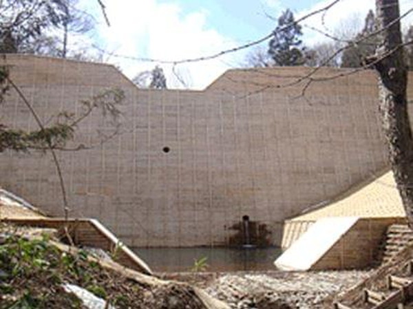 Tamayama Seizaisyo Formwork